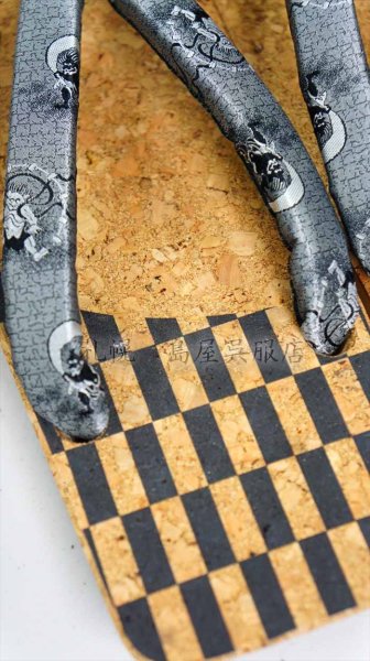 画像5: 男性用下駄：コルクにタイヤゴム！　風神雷神／ＬＬサイズ (5)