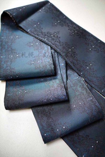 画像4: 半幅帯：リバーシブル博多織　アラベスク／花つなぎ（黒） (4)