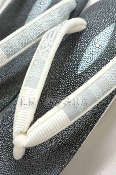 画像6: 女性用草履：カレンブロッソ・Ｌサイズ／ガルーシャ（エイ革）・鎧織鼻緒 (6)