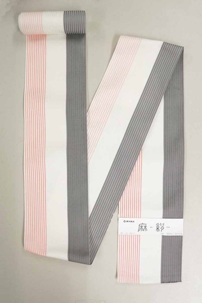 両面でアクセントラインが変わります。