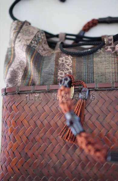 画像2: バッグ：竹かごバッグ・柿渋巾着 (2)