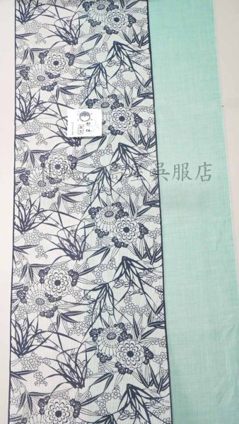 色襦袢を透かすと雰囲気が変わります。