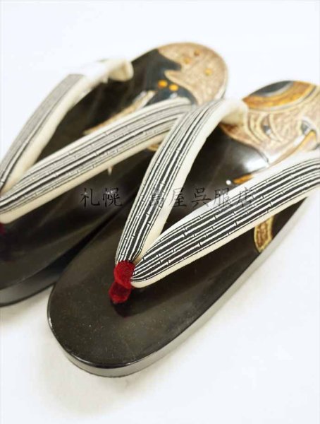 画像7: 女性用下駄：鎌倉彫・象と鯨 (7)