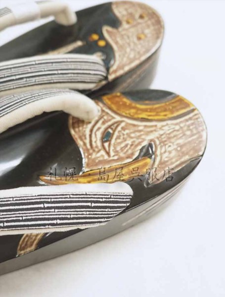 画像4: 女性用下駄：鎌倉彫・象と鯨 (4)