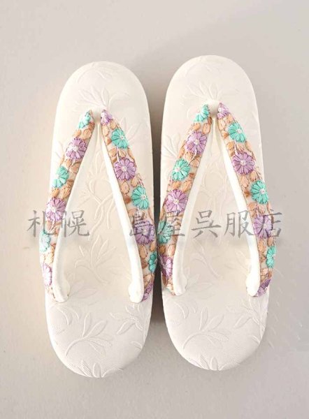 画像2: 女性用草履：カレンブロッソ・Mサイズ／刺しゅう鼻緒・花爛漫 (2)