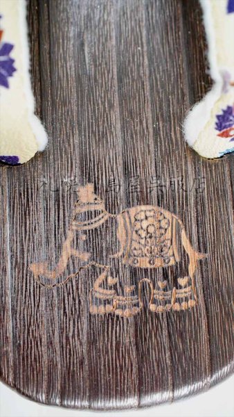 画像6: 女性用下駄：岡重の二枚歯（更紗と象） (6)