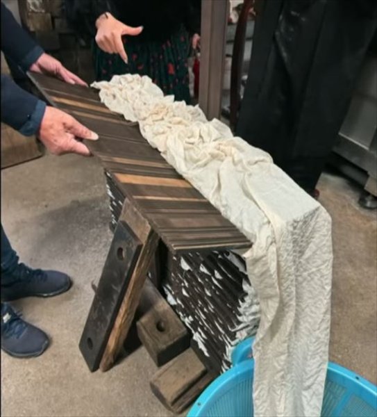 工房で染め方を見せていただきました（1）